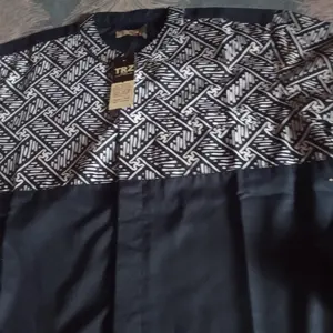 review image 0