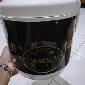 Magic Com Sanex MC 158 Penanak nasi 1Liter