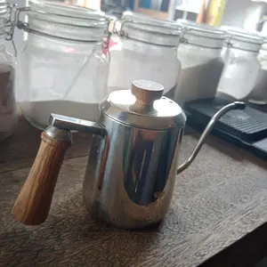 Teko Kopi Leher Angsa Termometer V60 600ml  350 ml / Pour Over Coffee Kettle Gooseneck Ketel with thermometer / coffee kettle wooden handle Japan Style