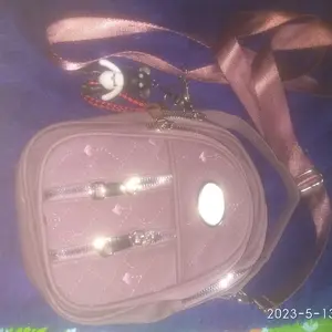 review image 0