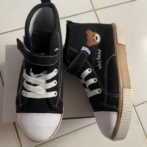 Sepatu Kanvas BOOTS Teddy Bear Anak Best Seller, Harga Terjangkau, Ukuran 26-35, Tinggi 3cm - Fashion