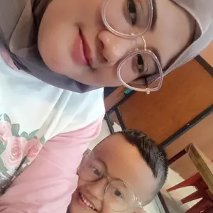 Cairan Pembersih Kacamata / Air Pembersih Lensa Kacamata Serbaguna glasses